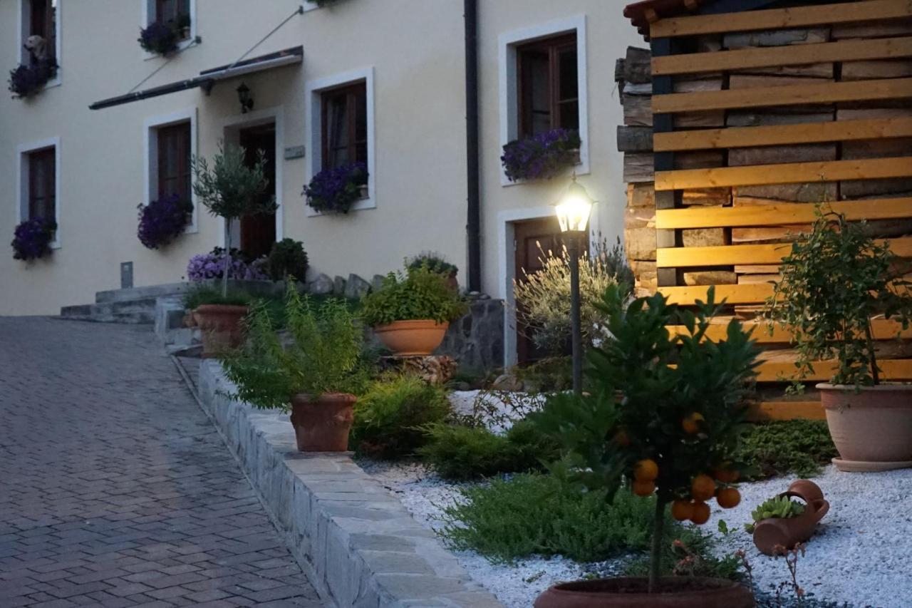 Apartamento Sobe Prostija Ptuj Exterior foto